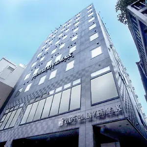 https://livemax-yokohama-motomac.kanagawa-hotels.com